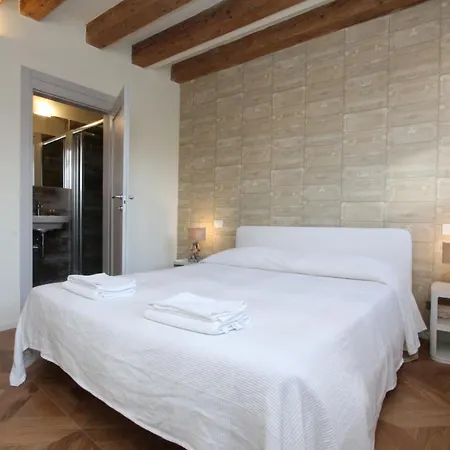 City Apartments Salute-Accademia Venice Exterior photo