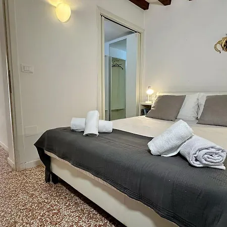 City Apartments Salute-Accademia Venice Exterior photo